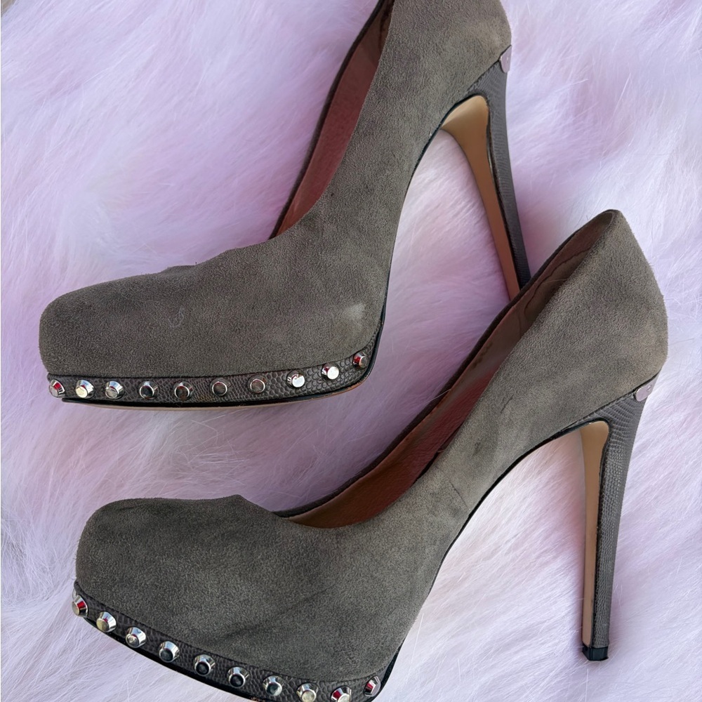 Michael Kors Women's Suede Gray Heels - Picture 7 of 8
